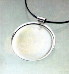 Přívěsek na mozaiku postříbřený kulatý 49mm, se závěsem