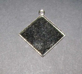 Lůžko kosočtverec 20mm