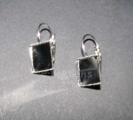Visací náušnice - čtverec 12mm, nižší okraj