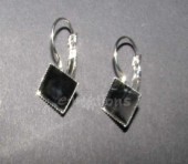 Visací náušnice - kosočtverec 10mm, nižší okraj