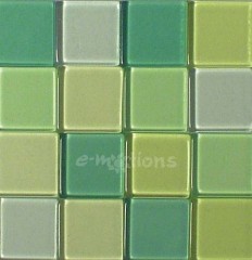 Akryl. mozaika tón v tónu průhl.10x10mm - Lipově zelená