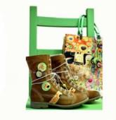 Červená ucha na tašky klik-klak (připínací) 33cm